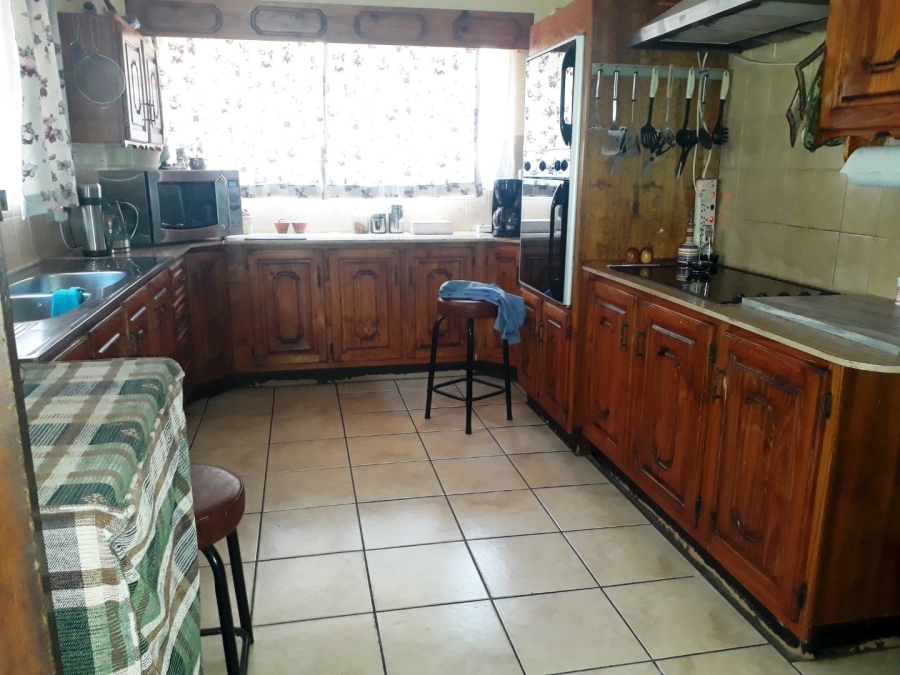 4 Bedroom Property for Sale in Vaalpark Free State